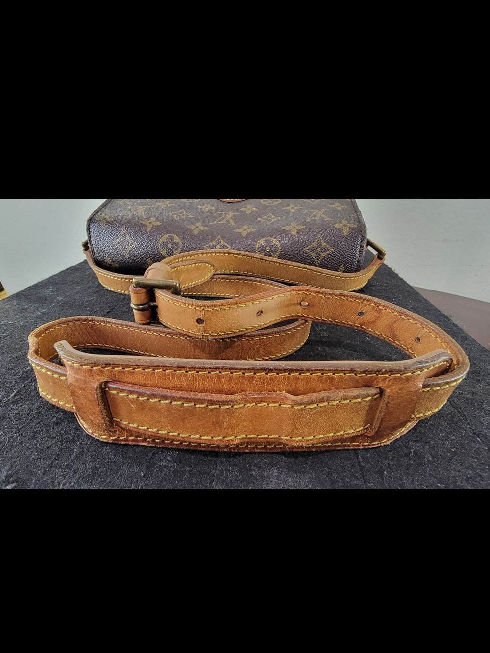 •LOUIS VUITTON• vintage monogram St. Cloud GM sling bag - Picture 8 of 14